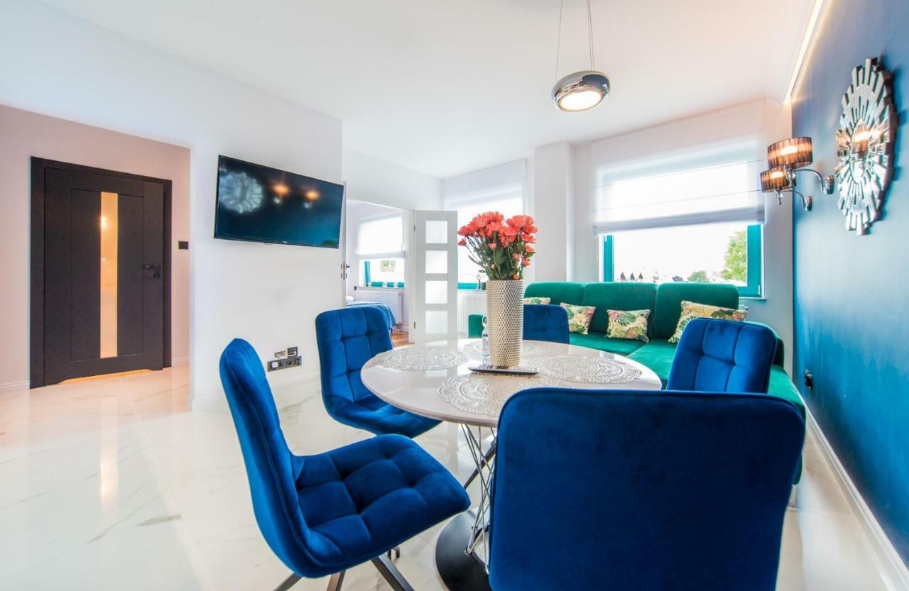 Black & White Apartments Κοστζαλίν Εξωτερικό φωτογραφία