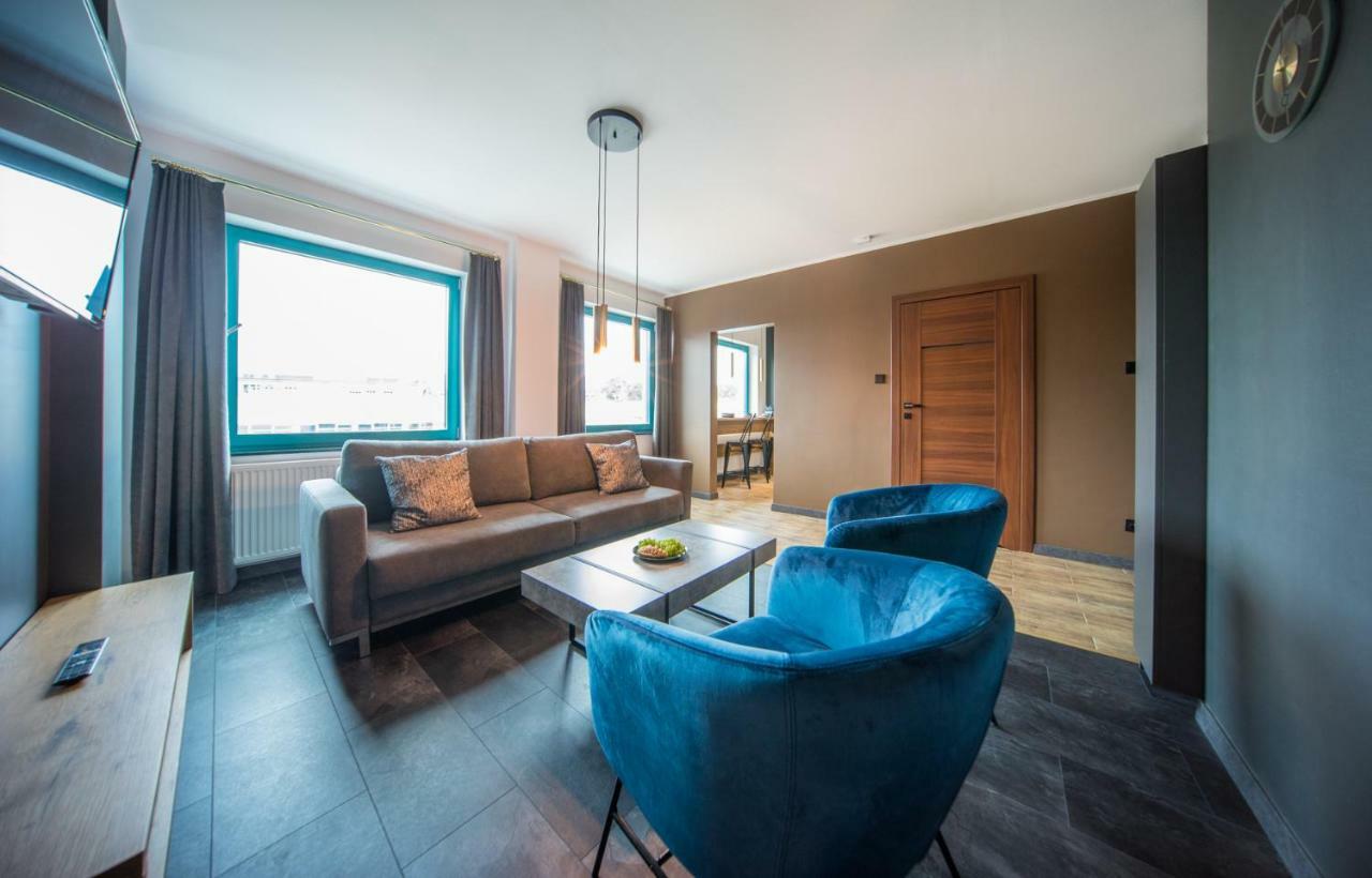 Black & White Apartments Κοστζαλίν Εξωτερικό φωτογραφία