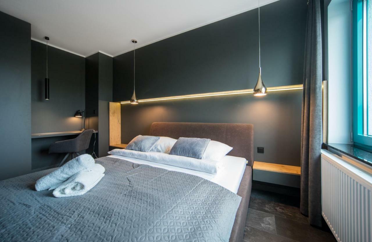Black & White Apartments Κοστζαλίν Εξωτερικό φωτογραφία