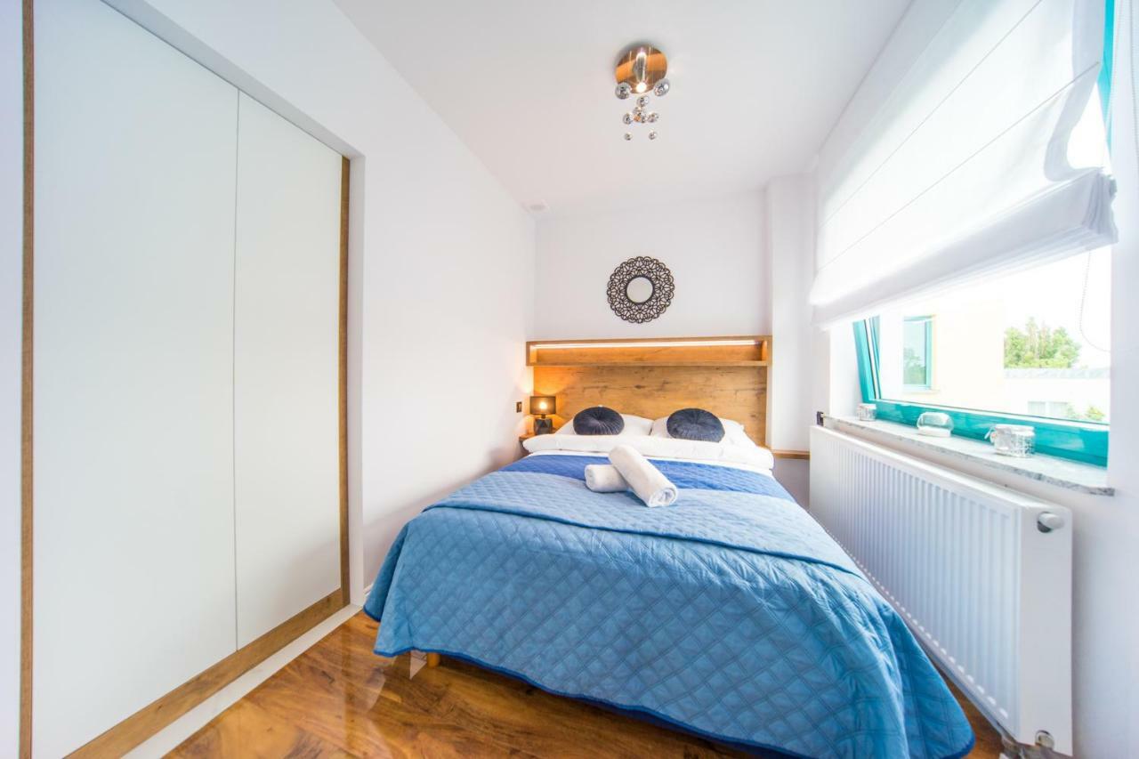 Black & White Apartments Κοστζαλίν Εξωτερικό φωτογραφία