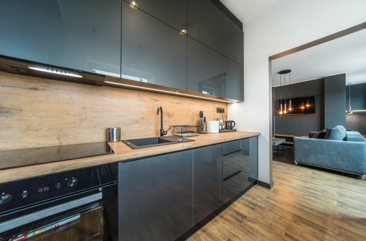 Black & White Apartments Κοστζαλίν Εξωτερικό φωτογραφία