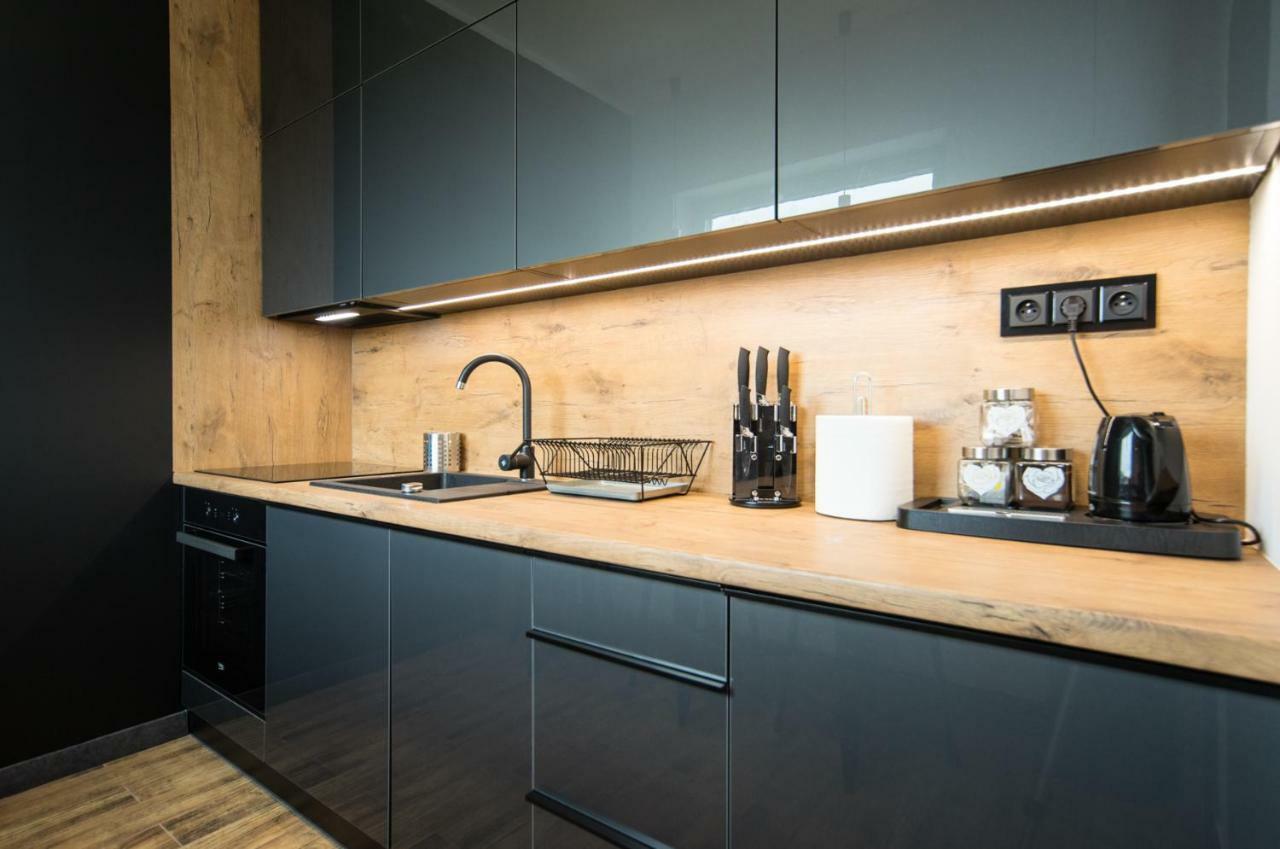 Black & White Apartments Κοστζαλίν Εξωτερικό φωτογραφία