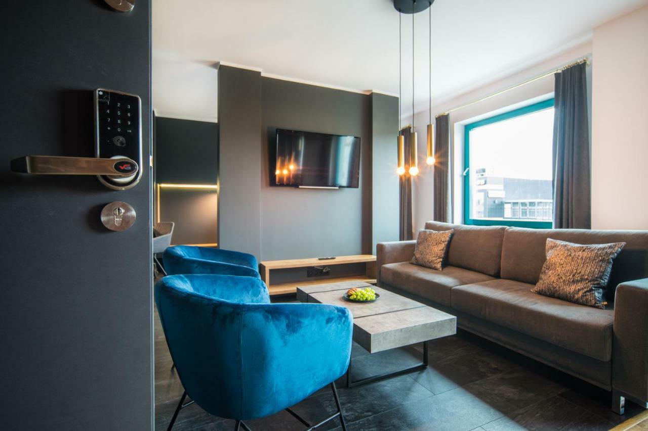 Black & White Apartments Κοστζαλίν Εξωτερικό φωτογραφία