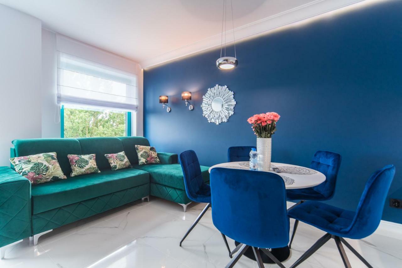 Black & White Apartments Κοστζαλίν Εξωτερικό φωτογραφία